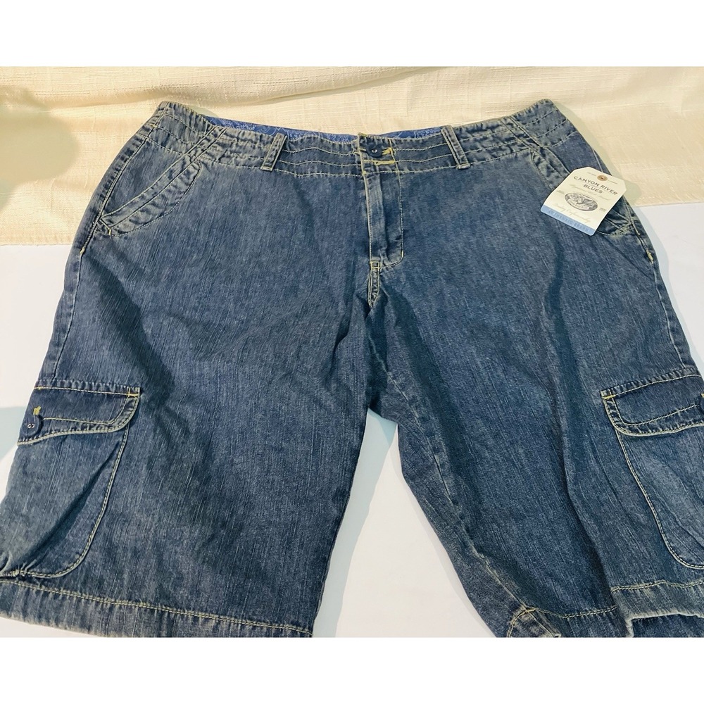 Canyon River Blues Cargo Shorts Womens 18 Blue NWT Denim Mid Rise Utility Casual